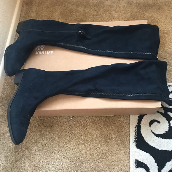 Boots - Picture 2 of 2